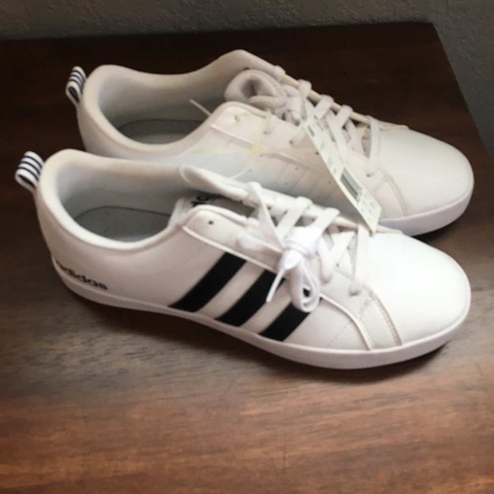 Adidas Sneakers Black and White Classic -Womens 10